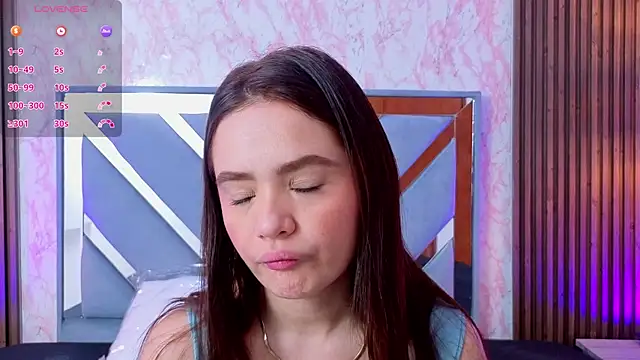 Snapshot of LittleeSara18 chatting on May 26, 2026, 11:41 am LittleeSara18 online show from May 26, 2026, 11:41 am