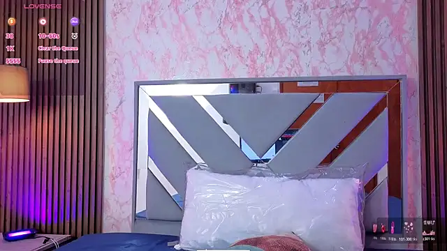 Snapshot of LittleeSara18 chatting on March 26, 2026, 11:08 am LittleeSara18 online show from March 26, 2026, 11:08 am