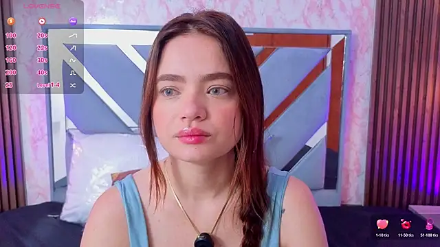 Snapshot of LittleeSara18 chatting on May 29, 2026, 11:27 am LittleeSara18 online show from May 29, 2026, 11:27 am