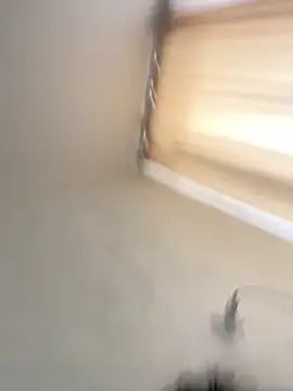 Snapshot of AmandaMillerrr chatting on April 3, 2026, 8:32 am AmandaMillerrr online show from April 3, 2026, 8:32 am