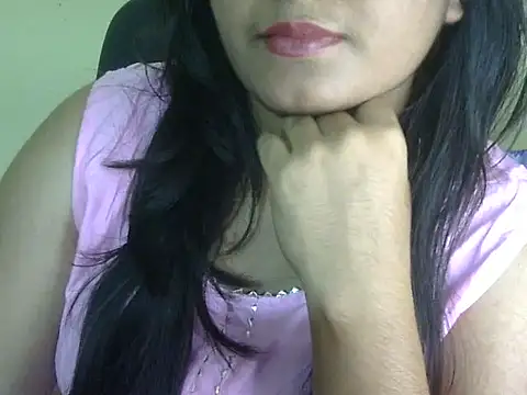 Snapshot of Aniya_Hazel chatting on March 6, 2026, 6:03 pm Aniya Hazel online show from March 6, 2026, 6:03 pm