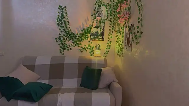 Snapshot of rinamandarina chatting on April 13, 2026, 1:26 pm rinamandarina online show from April 13, 2026, 1:26 pm