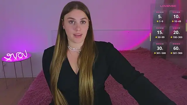 Milana Monroe online show from July 12, 2026, 6:20 pm