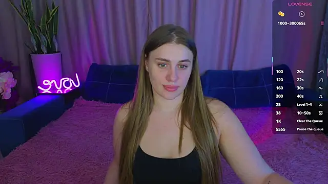 Milana Monroe online show from August 6, 2026, 8:48 pm
