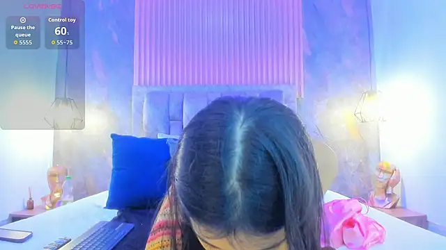 chloe bluee  online show from July 12, 2026, 9:04 pm