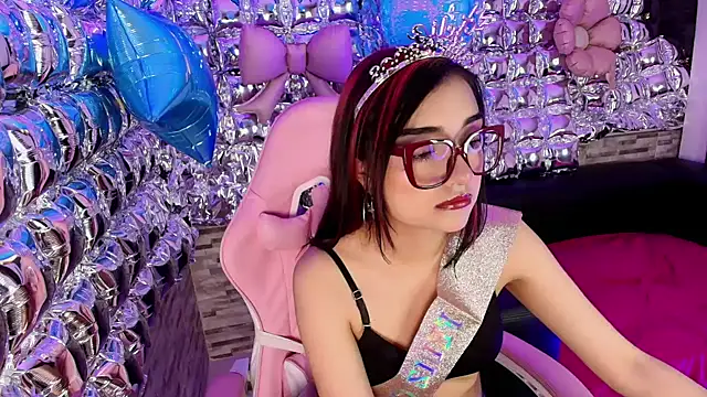 Snapshot of lala_cherry chatting on April 2, 2026, 2:24 pm lala cherry online show from April 2, 2026, 2:24 pm