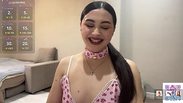 Snapshot of Sweet_BerryBabe chatting on May 7, 2026, 9:40 pm Sweet BerryBabe online show from May 7, 2026, 9:40 pm