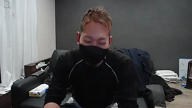 ryuaaaaa online show from April 26, 2026, 4:26 pm