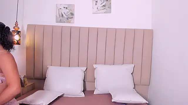 Dennise Sinclair online show from March 7, 2026, 6:24 pm