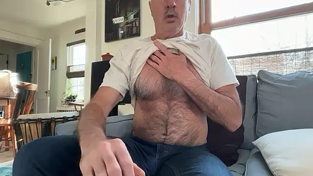 Guy  Grey online show from April 21, 2026, 11:50 am