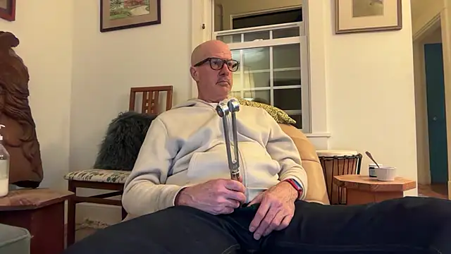 Snapshot of Guy__Grey chatting on March 11, 2026, 11:43 pm Guy Grey online show from March 11, 2026, 11:43 pm