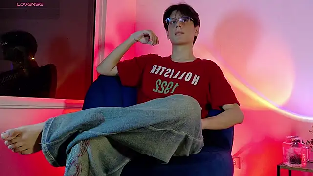 lui x dust online show from June 3, 2026, 3:07 am