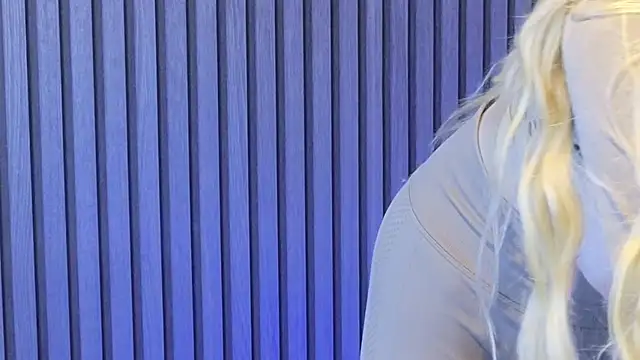 KarmaArms online show from April 4, 2026, 12:12 pm