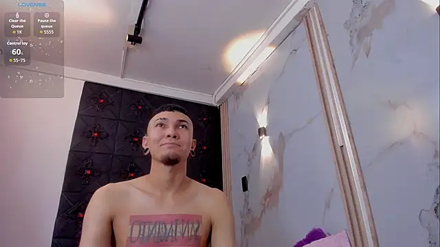 Snapshot of Logan_and_Reachel chatting on March 12, 2026, 7:29 pm Logan and Reachel online show from March 12, 2026, 7:29 pm