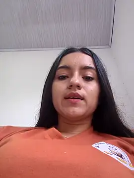 Snapshot of DulceCaroX chatting on June 1, 2026, 12:38 pm DulceCaroX online show from June 1, 2026, 12:38 pm