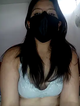 Rosyshadow online show from May 9, 2026, 9:07 pm