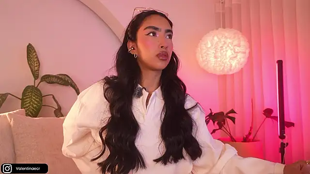 Kali-hill online show from March 15, 2026, 7:26 am