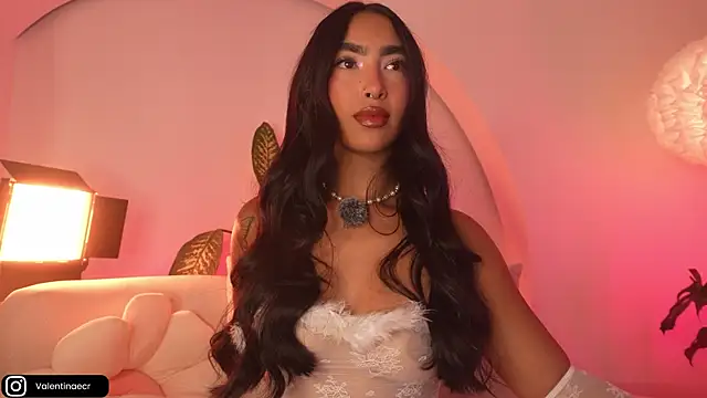 Kali-hill online show from April 4, 2026, 4:19 am