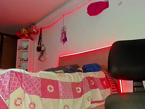 Nathaly-horny1 online show from February 24, 2026, 2:51 pm