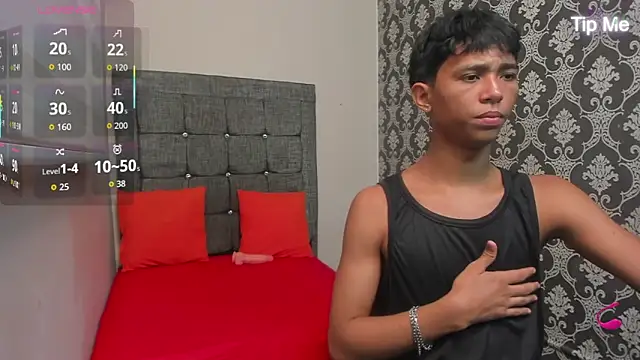 Snapshot of Little_Twink19x chatting on April 24, 2026, 7:27 pm Little Twink19x online show from April 24, 2026, 7:27 pm