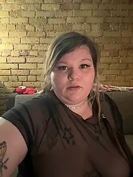 Snapshot of callie_xrose chatting on April 14, 2026, 2:49 am callie xrose online show from April 14, 2026, 2:49 am