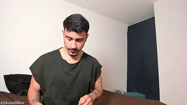 alphaandmuse online show from March 26, 2026, 6:11 am