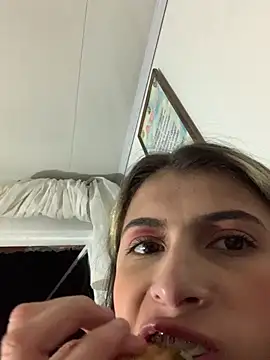 Candy Lennon online show from March 3, 2026, 3:13 am