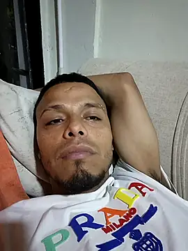 Snapshot of Reallove1999 chatting on February 19, 2026, 2:19 am Reallove1999 online show from February 19, 2026, 2:19 am