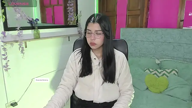 Snapshot of Aysha_winxs chatting on April 19, 2026, 3:29 am Aysha winxs online show from April 19, 2026, 3:29 am