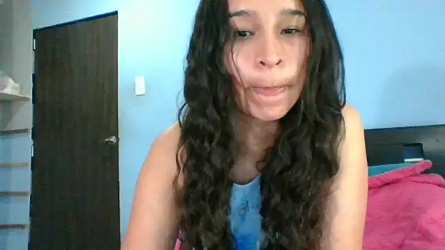 Snapshot of scarlettscottx_ chatting on June 12, 2026, 2:42 am scarlettscottx online show from June 12, 2026, 2:42 am