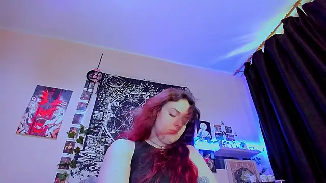 FearlessDivaX online show from June 6, 2026, 2:17 am