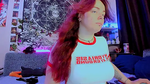 FearlessDivaX online show from July 16, 2026, 3:25 am