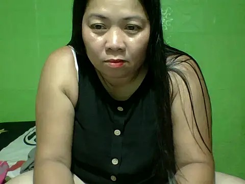 Snapshot of sweetanne19 chatting on May 7, 2026, 2:31 pm sweetanne19 online show from May 7, 2026, 2:31 pm