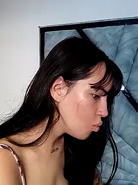 sara cute so online show from April 3, 2026, 1:39 pm