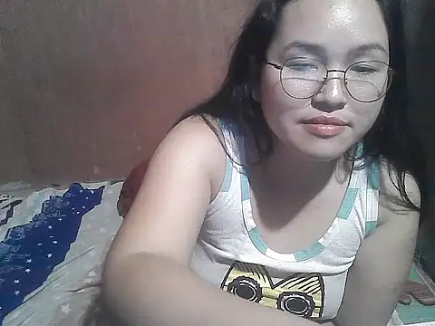 Snapshot of wildchinita00 chatting on March 13, 2026, 11:32 pm wildchinita00 online show from March 13, 2026, 11:32 pm