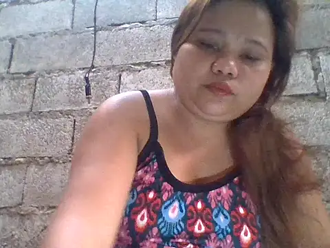 Snapshot of sweetlyn31 chatting on August 5, 2026, 5:56 am sweetlyn31 online show from August 5, 2026, 5:56 am