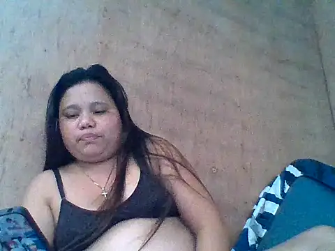 Snapshot of sweetlyn31 chatting on May 10, 2026, 7:34 am sweetlyn31 online show from May 10, 2026, 7:34 am