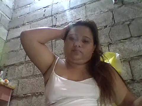 Snapshot of sweetlyn31 chatting on August 1, 2026, 1:25 am sweetlyn31 online show from August 1, 2026, 1:25 am