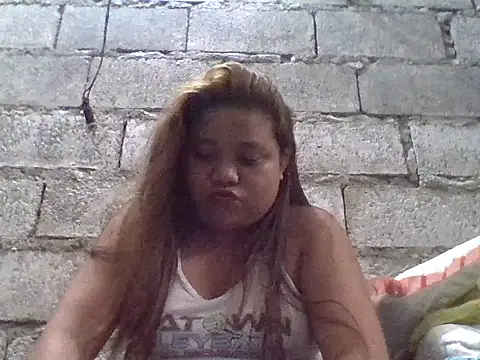 Snapshot of sweetlyn31 chatting on July 3, 2026, 5:36 am sweetlyn31 online show from July 3, 2026, 5:36 am