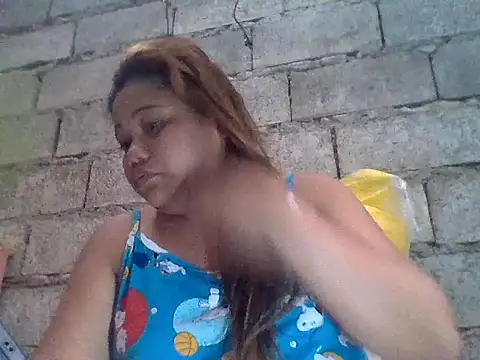 Snapshot of sweetlyn31 chatting on August 3, 2026, 2:19 am sweetlyn31 online show from August 3, 2026, 2:19 am