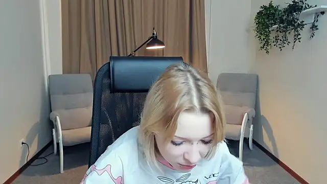 Snapshot of PortiaJefford chatting on February 20, 2026, 12:29 pm PortiaJefford online show from February 20, 2026, 12:29 pm