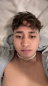 Alejandroml2 online show from March 19, 2026, 7:47 pm