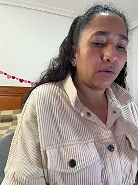 CrystalIvy online show from March 12, 2026, 8:07 am