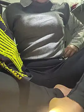 Snapshot of gina-xyz chatting on February 22, 2026, 2:52 pm gina-xyz online show from February 22, 2026, 2:52 pm