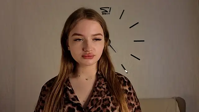 Snapshot of SolLocy chatting on March 4, 2026, 4:31 am SolLocy online show from March 4, 2026, 4:31 am