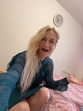 Snapshot of Faiiry_ chatting on March 16, 2026, 4:53 am Faiiry online show from March 16, 2026, 4:53 am