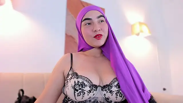 Snapshot of Malika_Noor chatting on April 27, 2026, 3:10 pm Malika Noor online show from April 27, 2026, 3:10 pm