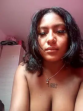 Snapshot of Emma_Dancer chatting on March 23, 2026, 4:40 pm Emma Dancer online show from March 23, 2026, 4:40 pm