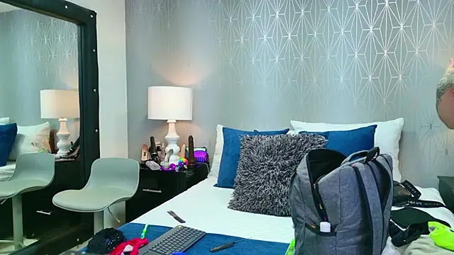 Snapshot of CherryTayloor chatting on April 11, 2026, 3:25 am CherryTayloor online show from April 11, 2026, 3:25 am