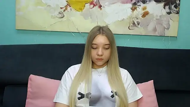 MilanaSiia online show from March 7, 2026, 6:02 pm